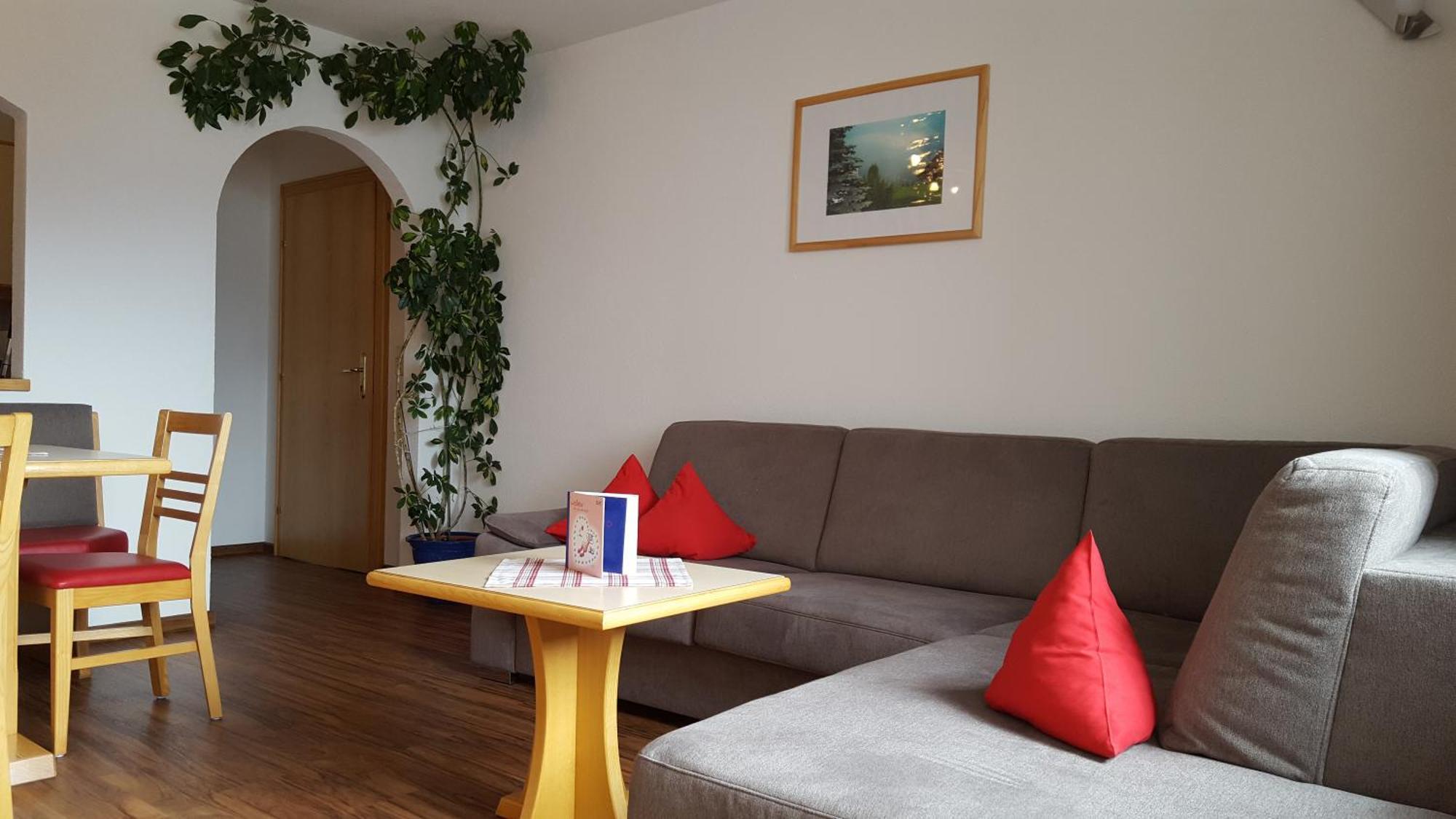 Pension Truya - Hof Fiss Bagian luar foto