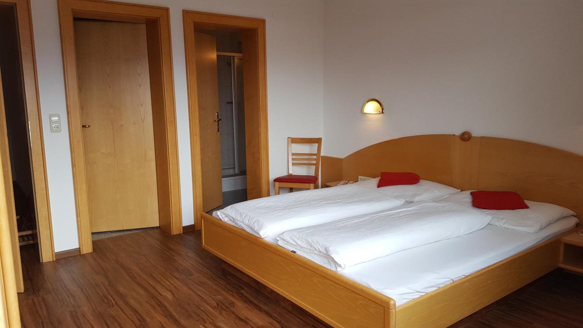 Pension Truya - Hof Fiss Bagian luar foto