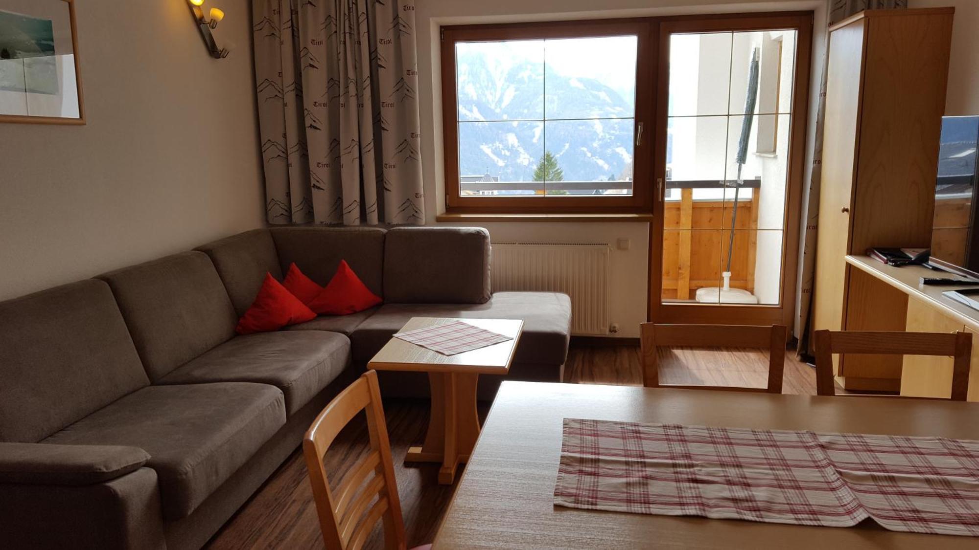 Pension Truya - Hof Fiss Bagian luar foto