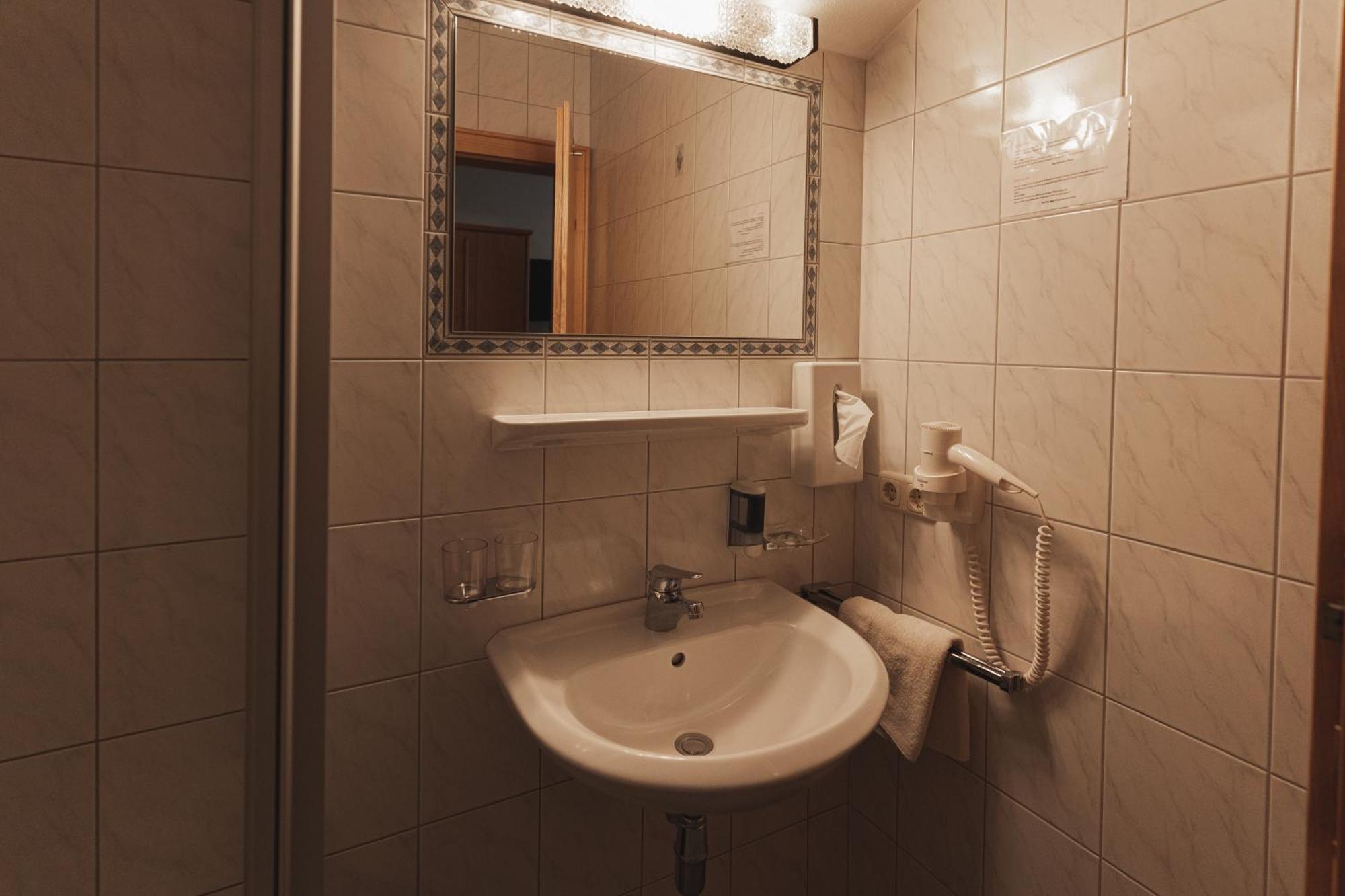 Pension Truya - Hof Fiss Bagian luar foto