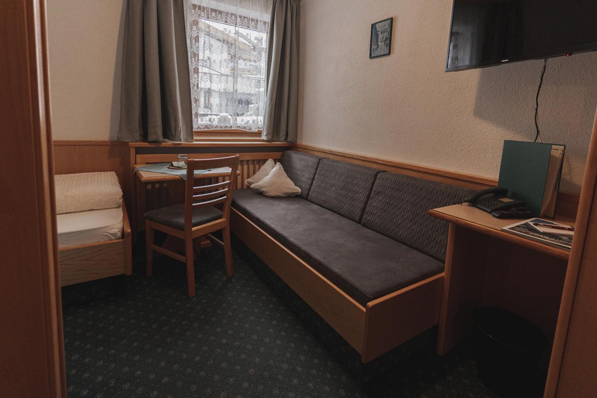 Pension Truya - Hof Fiss Bagian luar foto