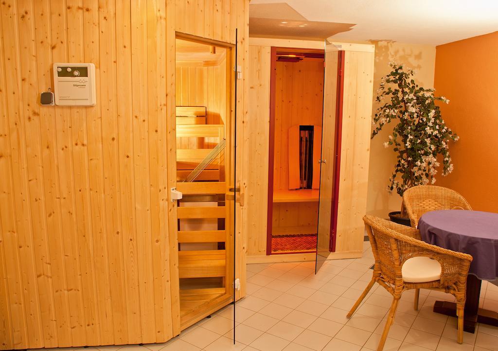 Pension Truya - Hof Fiss Bagian luar foto
